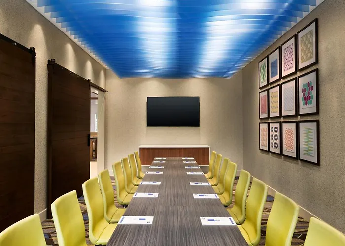 Holiday Inn Express & Suites Florence I-95 & I-20 Civic Ctr By Ihg