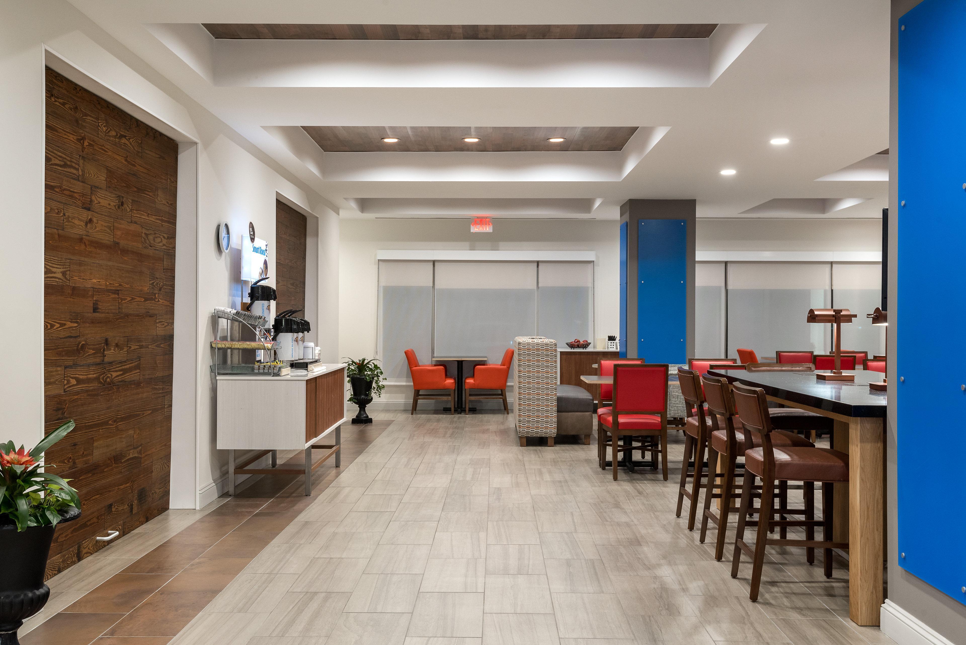 Express & I-95 & I-20 Civic Ctr By Ihg Hotel 3*